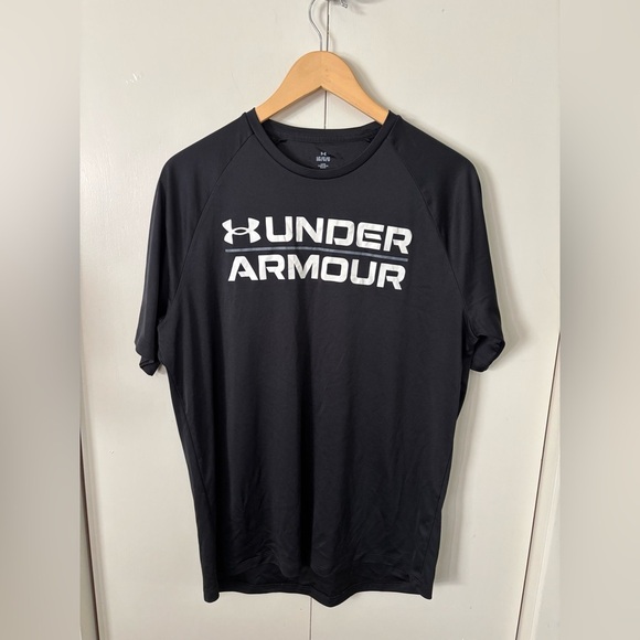 Under Armour Men's Black Shirt - Picture 1 of 3